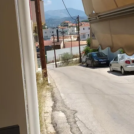 Sophias καινουργιο ανεξαρτητο διαμερισμα