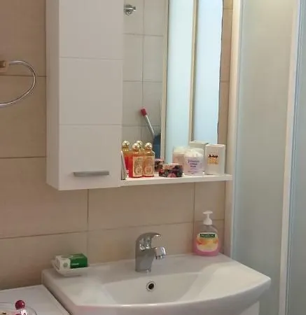 Sophias καινουργιο ανεξαρτητο διαμερισμα 纳夫普利翁